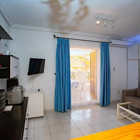 020 Lovely - Alicante Apartment